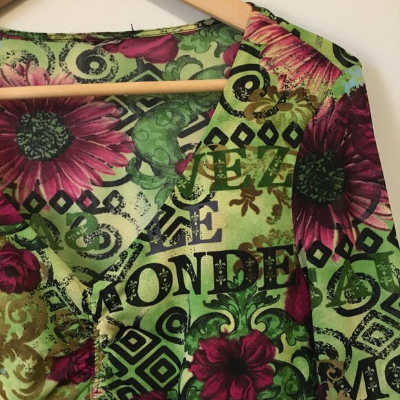 Y2K 'Save The World' Retro Flowers + Text Printed Mesh Top - Picture 4 of 16